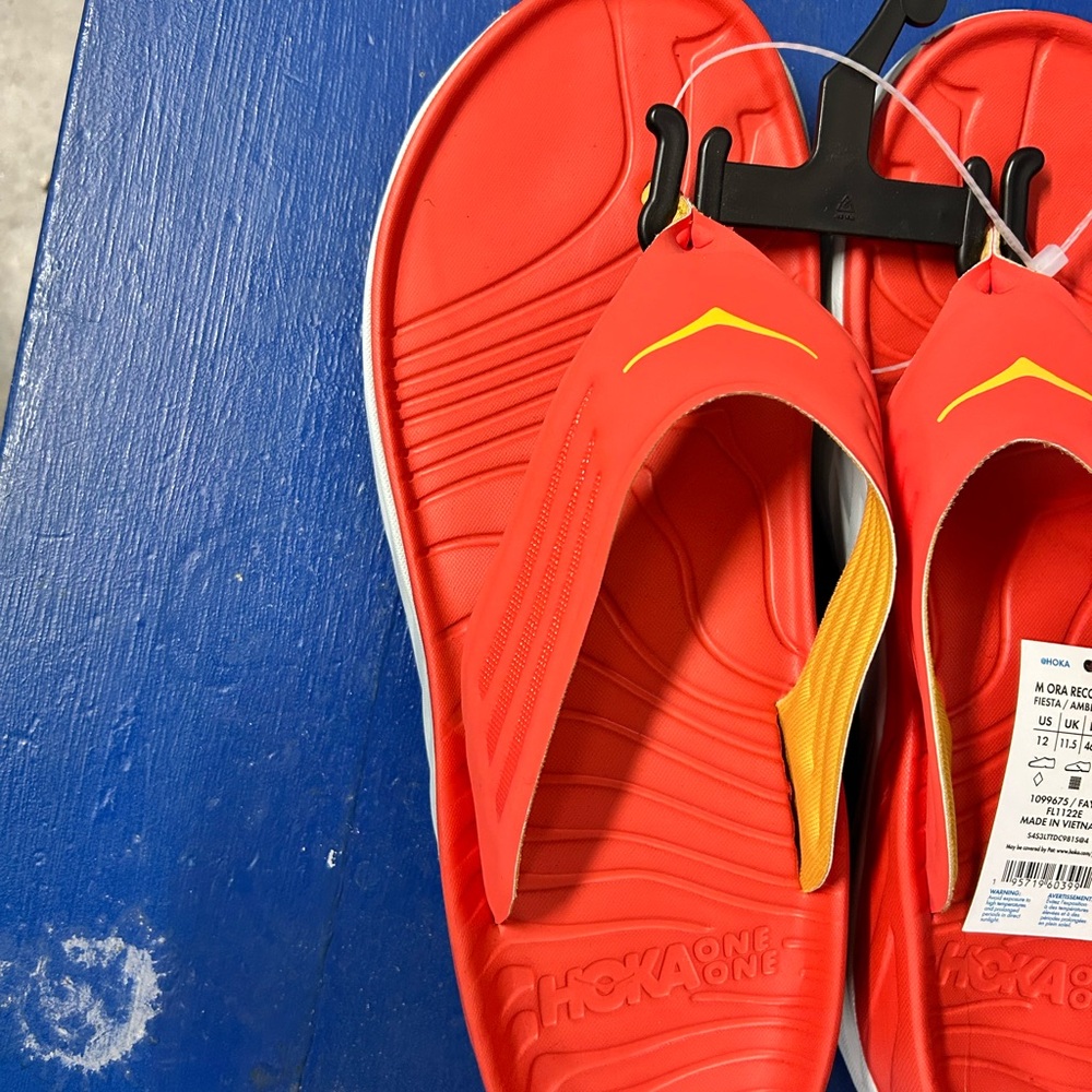 Hoka Ora Recovery Flip Mens‎ Lightweight Sandals- NWT (Size 12) - Picture 3 of 5